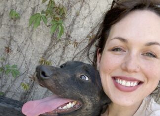 The Dogs That Change Us Ronni Hull with shelter dog Jordy.